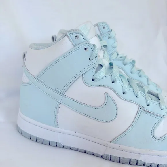 Nike Dunks High Top Light Glacier Blue Sneakers Next Nature Women’s 7.5
