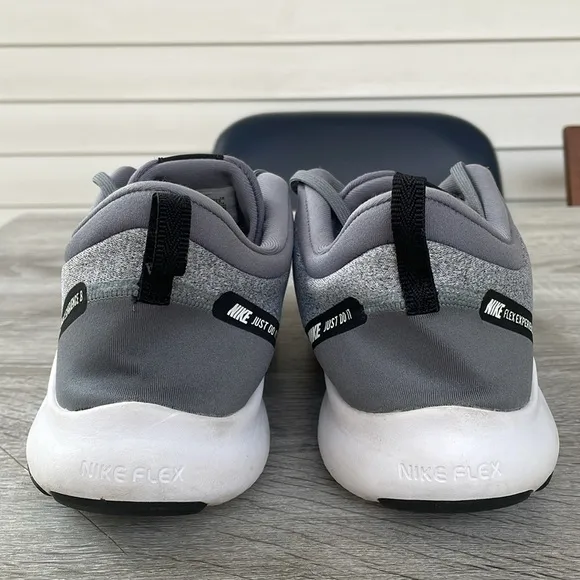 Nike Flex Experience 8 Mens Running Shoes Size 12