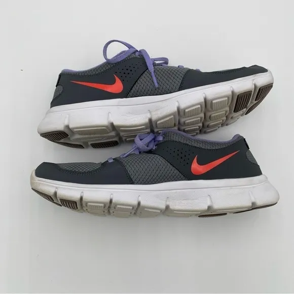 Nike Flex Experience RN Lace Up Running Tennis Shoes Sneakers Purple Size 11