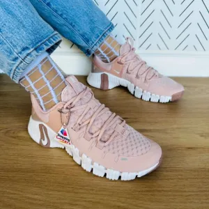 ⭐Nike Free Metcon 5 Pink Oxford 7.5 Womens Training Shoes Dusty Pink DV3950-600