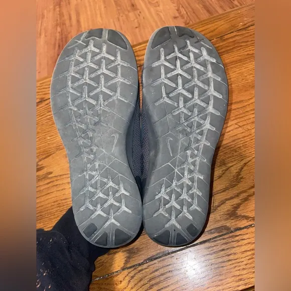 Nike Free Run Sneakers *make offers*