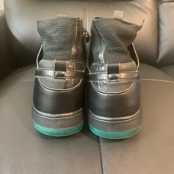 Nike High-Top Black Sneakers