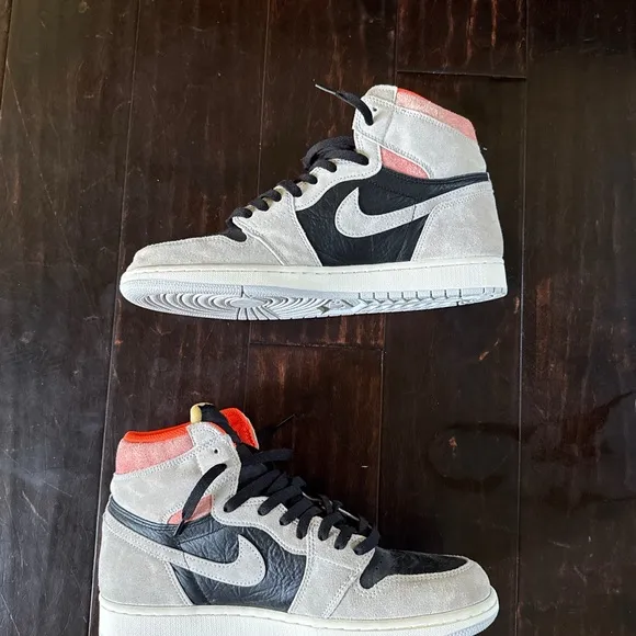 Nike High-Top Sneakers in Black and Gray Size 12