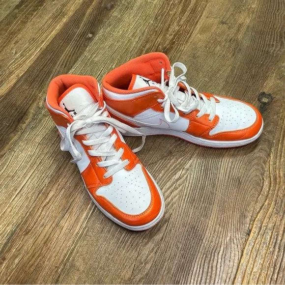 Nike Jordan 1 Mid Metallic Orange GS Size 7Y
