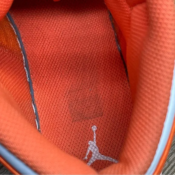 Nike Jordan 1 Mid Metallic Orange GS Size 7Y