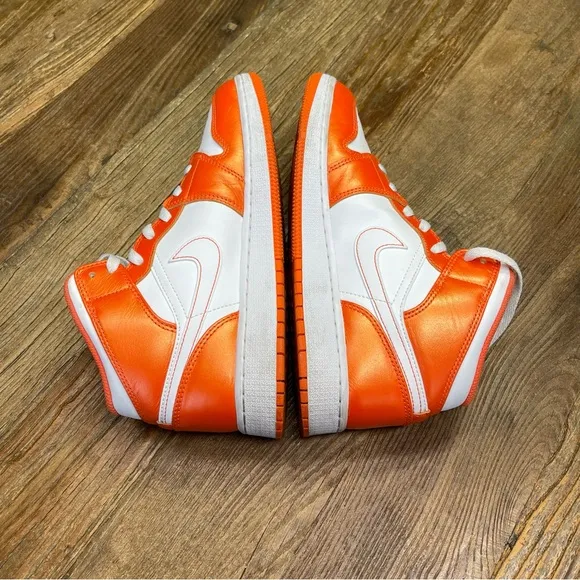 Nike Jordan 1 Mid Metallic Orange GS Size 7Y