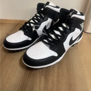 Nike Jordan 1 Mid TD Black White Football Cleats FJ6805-100 Size 14 Mens