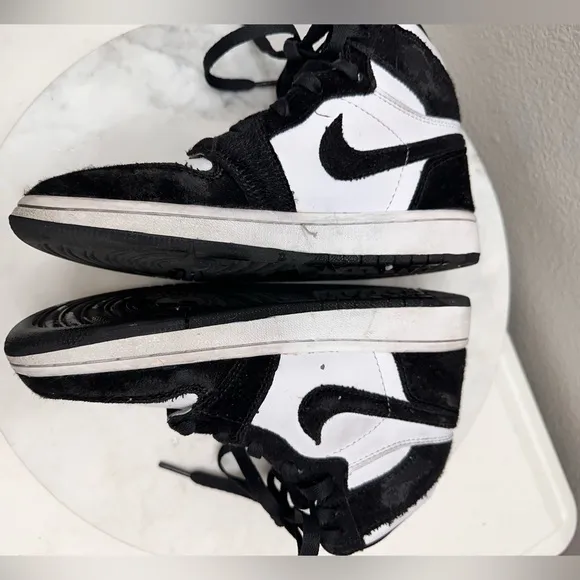Nike Jordan 1 Panda High Top Sneakers 6.5 Y Black White