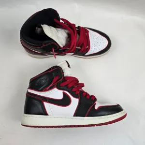 Nike Jordan 1 Shoes Retro High Bloodline Size 6.5Y GS White Sneakers Basketball