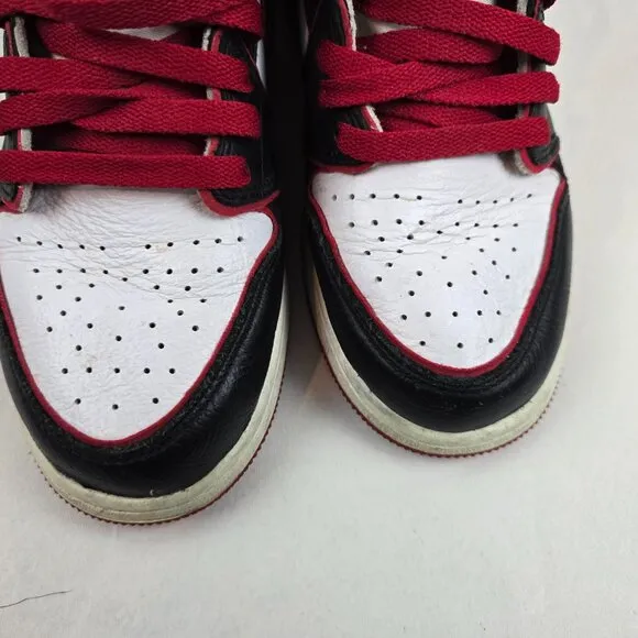 Nike Jordan 1 Shoes Retro High Bloodline Size 6.5Y GS White Sneakers Basketball