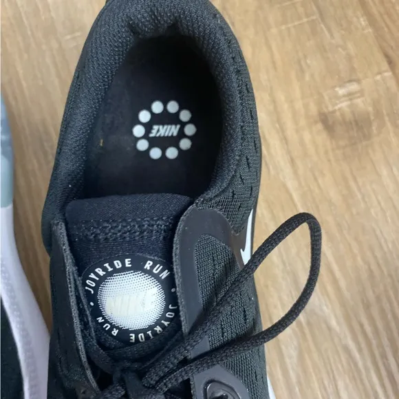 ❤️❤️Nike Joyride Swish Comfort Running Gym Black &amp; White Tennis Shoes Like New