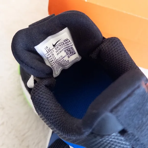 Nike Kids Black and Blue Running Shoes