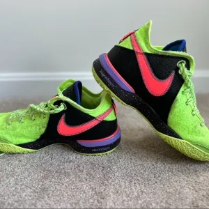 Nike Kids' Neon Green and Black Sneakers