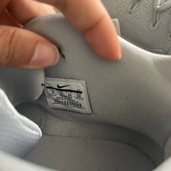 Nike Kyrie 4 Wolf Grey size 12