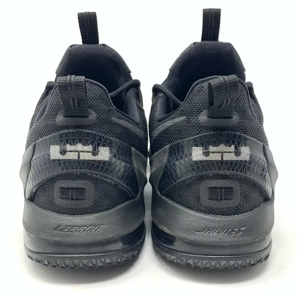 Nike LeBron 13 831925-001 Low Lace Up Basketball Sneakers Shoes Size 11.5