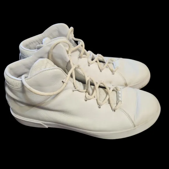 Nike LeBron James White Leather High Tops Men's Size 11 Class of '03 June 26