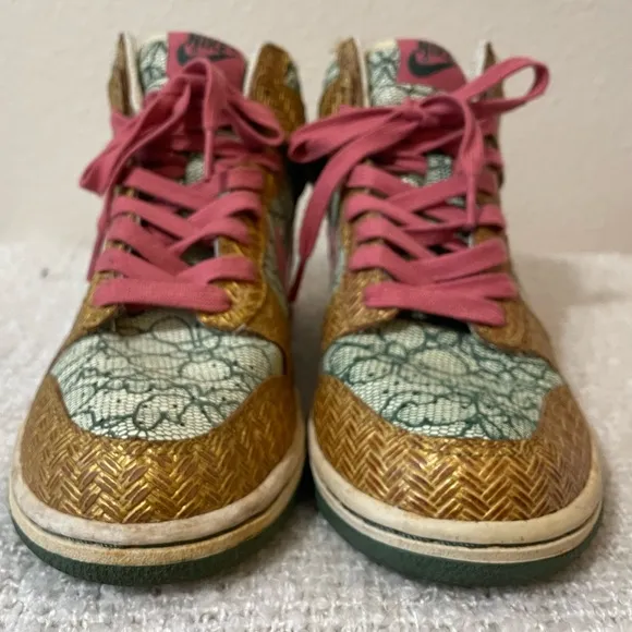NIKE LIMITED EDITION Dunk High “Desert‎ Bloom” Vintage Sneakers