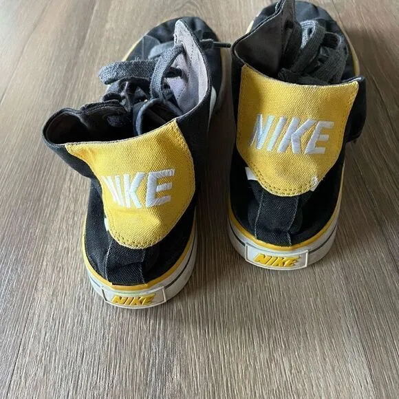 Nike LiveStrong Sweet High Classics Sneakers Black and Yellow - size 12.5