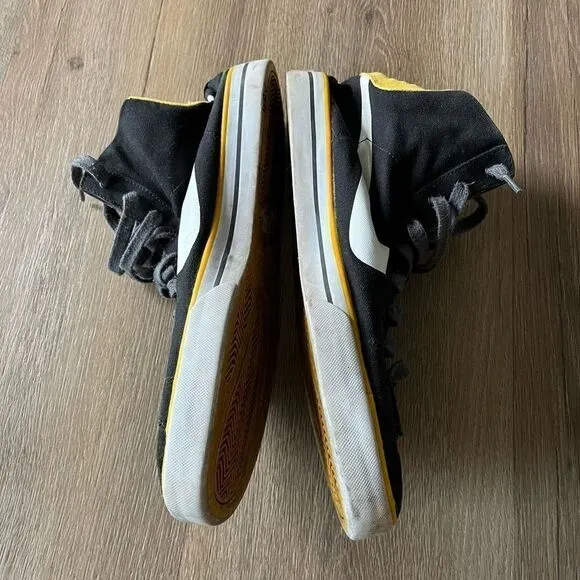 Nike LiveStrong Sweet High Classics Sneakers Black and Yellow - size 12.5