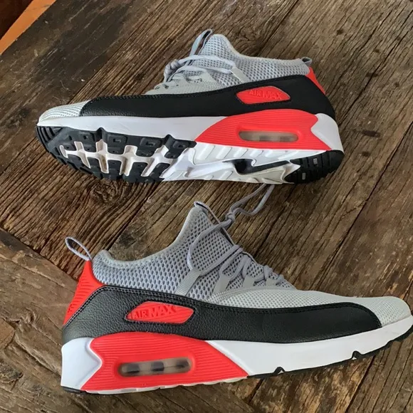 Nike Men's Air Max 90 Ez Pure Platinum Wolf Grey Black Ankle-High Walking Shoe
