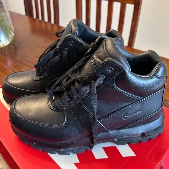 Nike Men's Air Max Goadome Black Athletic Shoes