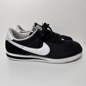 Nike Mens Cortez Sneakers Running Shoes Black White 317249-012 Nylon 06' Size 12