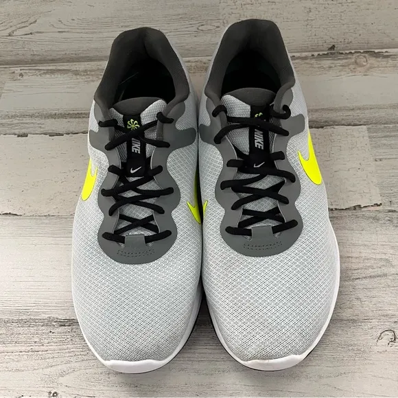 Nike Men’s Size 11.5 Revolution Next 6 Nature Lace Up Running Shoes