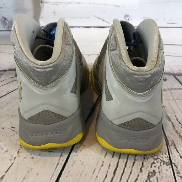 Nike Mens Zoom Soldier VII 599264-001 Platinum Grey Yellow Basketball Shoes