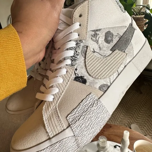 NIKE Nike SB Zoom Blazer Mid Edge &quot;FloralWhite/Grey&quot; Sneakers | White PRE-LOVED