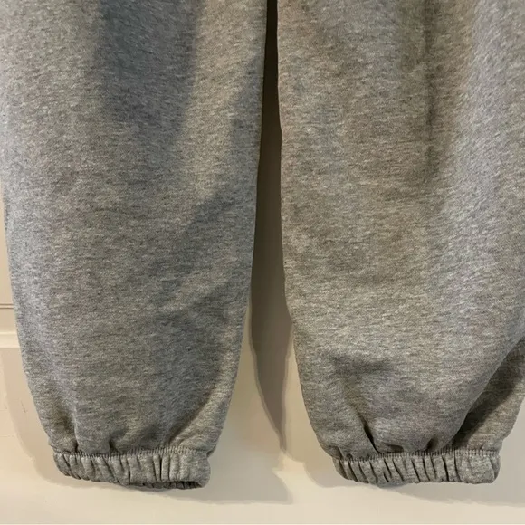 NIKE Oversize Fleece Cargo Sweatpants NWT