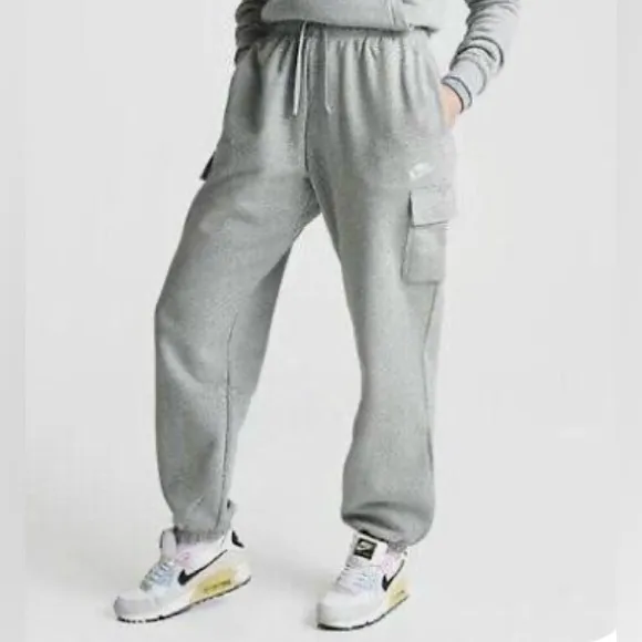 NIKE Oversize Fleece Cargo Sweatpants NWT