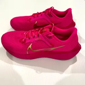 Nike Pegasus 40 Women's Size 8.5