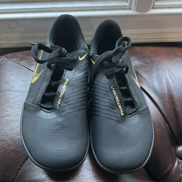 Nike phantom venom size 12c