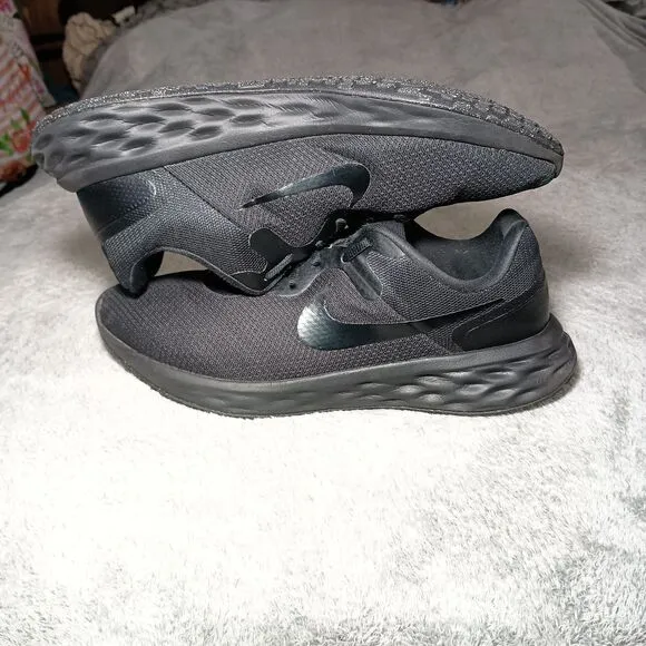 Nike Revolution 6 Next Nature Mens Size 11.5 Triple Black Running Shoes Sneakers