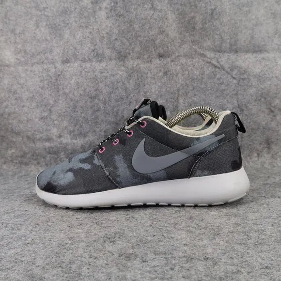 Nike Shoes Womens 7.5 Sneakers Athletic Roshe Run Print Lifestyle Active Comfort
