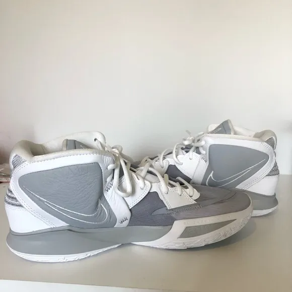 Nike Size 12 Kyrie Infinity Gray and White Sneakers D09616-001