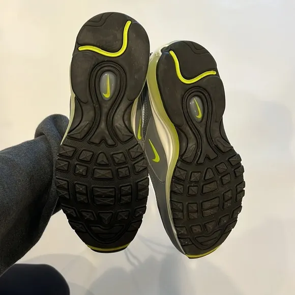 Nike Sneakers in Green and Gray with Air Max Cushioning and Wavy Design …
