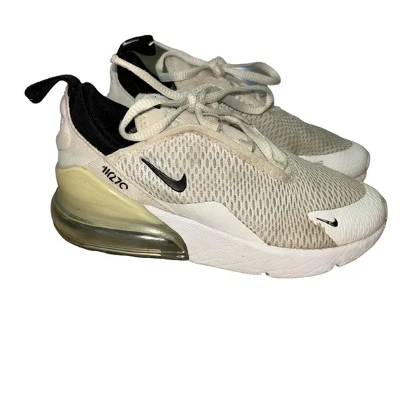 💧Nike Sneakers White and Black with Breathable Mesh and Chunky Sole
