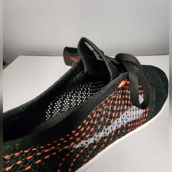 Nike Tennis Classic Ultra Flyknit 833860-001 Womens Black Orange Shoe 12 NWOT