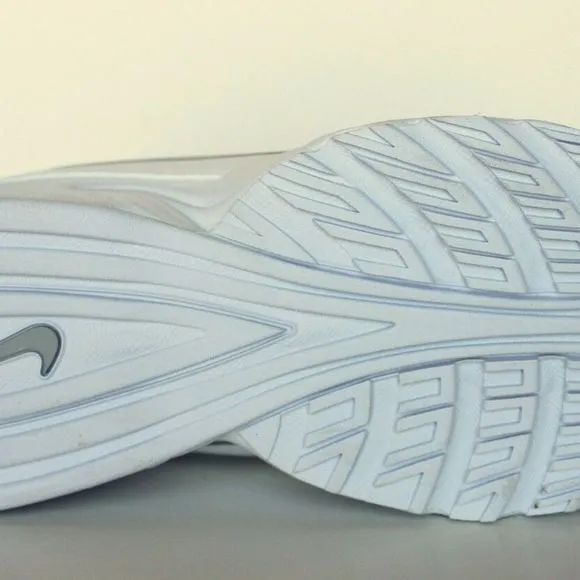 Nike View III Men's White Leather Walking Shoes