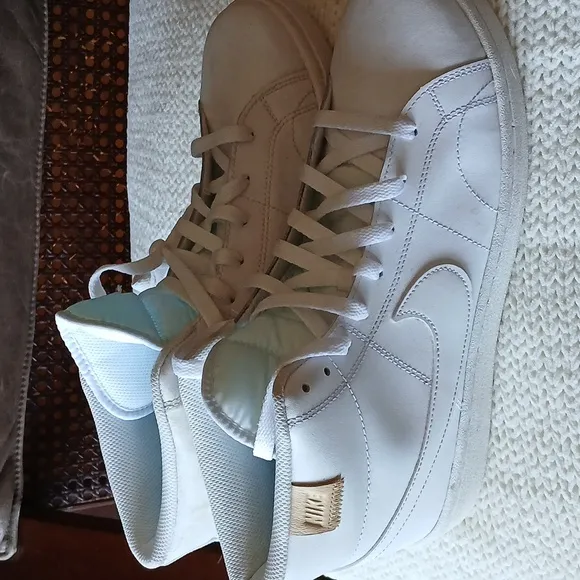 Nike White High-Top Sneakers 10 1/2 Men