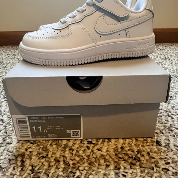 Nike White Sneakers Air Force 1 Style
