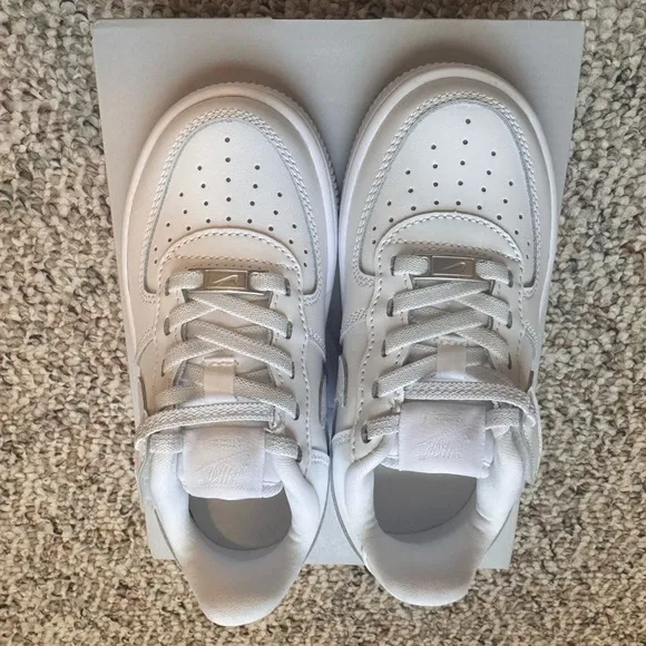 Nike White Sneakers Air Force 1 Style