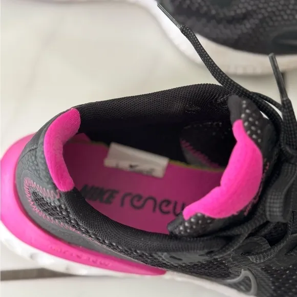 Nike Women's Black and Pink Running Shoes size 8