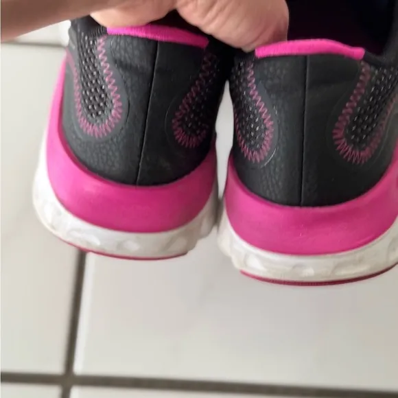 Nike Women's Black and Pink Running Shoes size 8