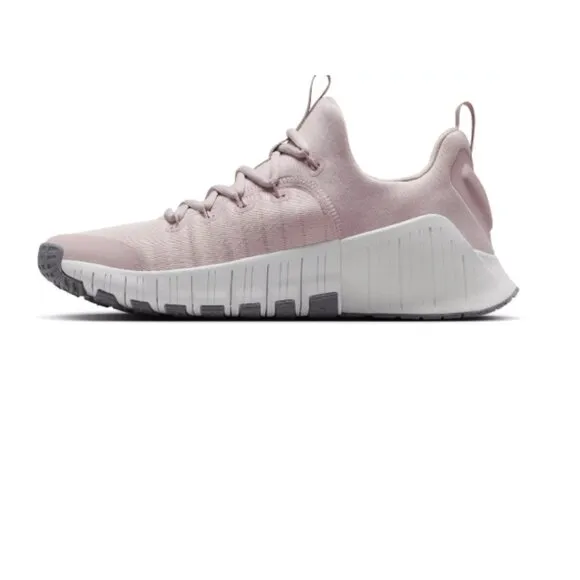 Nike Women's Free Metcon 6 Training Shoes Color: White/Pink