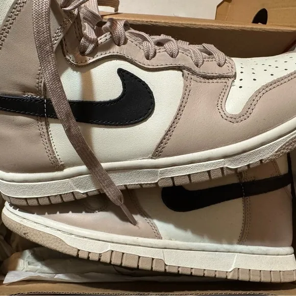 Nike Womens high fossil Stone Size 6