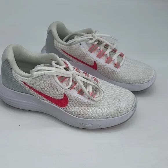 Nike Women's Lunar Converge White / Pink Ankle High sneakers SZ 6.5 worn once