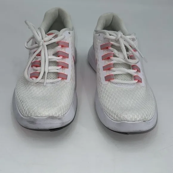 Nike Women's Lunar Converge White / Pink Ankle High sneakers SZ 6.5 worn once