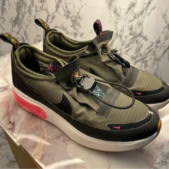 Nike Womens W Air Max Dia Winter Cargo Khaki/Black-Summit White Bq9665 301 8.5